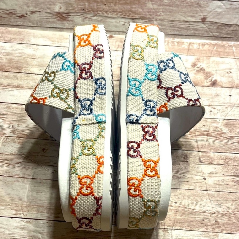 Gucci Angelina Embroidered Colorful Logo
Platform Sandals Size 40 - Picture 8 of 14